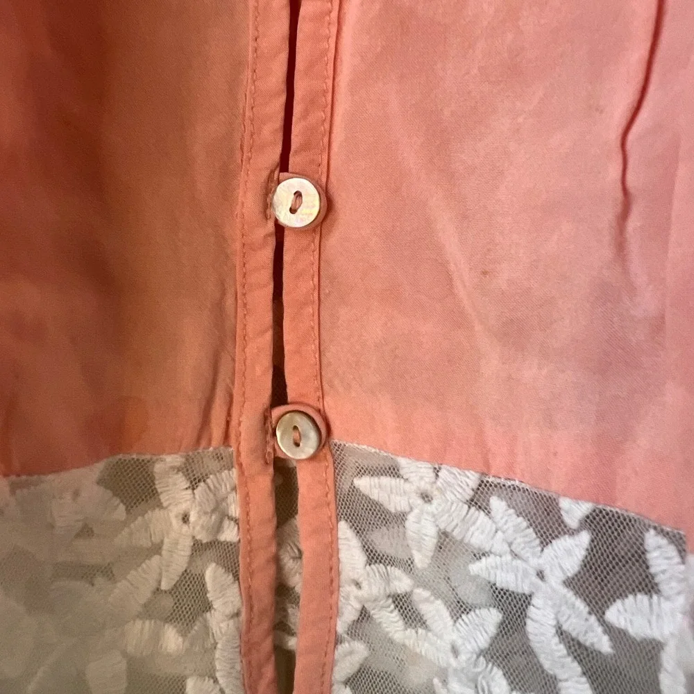 Freebird‎ Pink Cold Shoulder Button Up Top with Lace Detail - Picture 4 of 4